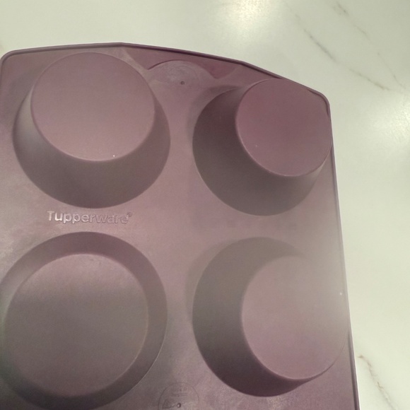 Tupperware Silicone 6 Muffin Cupcake, Biscuit Baking mold. Brand New - Picture 4 of 4